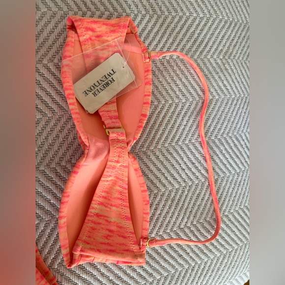 Summer bikini - Picture 2 of 2